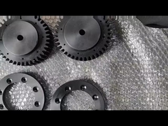 Đường xe tăng cao su đen cho robot 48mm X 10mm X 84 liên kết Tiếng ồn thấp