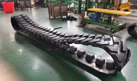 460 X 225 X 36 AP1055B Đường cao su Asphalt Paver với chất lượng tốt và giá cả hợp lý