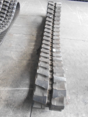 300x55x84 đường cao su thợ đào chiều dài 4620mm