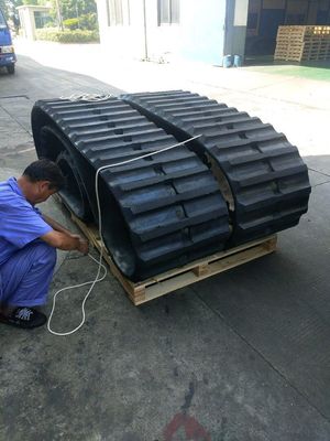 600 * 125 * 62 OEM Cralwer Dumper RT800 Dumper đường cao su
