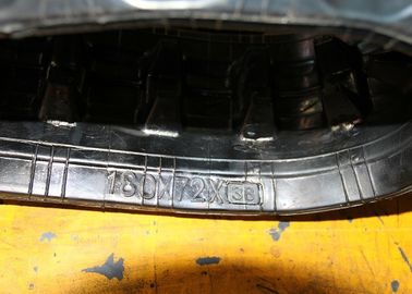 Kích thước nhỏ cao su Crawler Tracks 180 X 72 X 38 Mm Đối với Eurocomach / Hanix / Kobelco