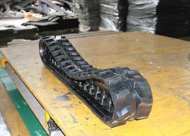 Kích thước nhỏ cao su Crawler Tracks 180 X 72 X 38 Mm Đối với Eurocomach / Hanix / Kobelco