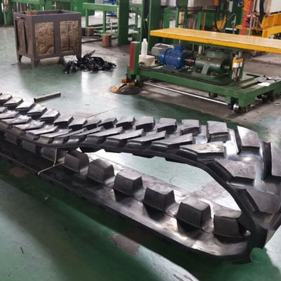 483x152.4x42 PF5510 Đường vỉa hè Máy xây dựng Chiếc xe cao su