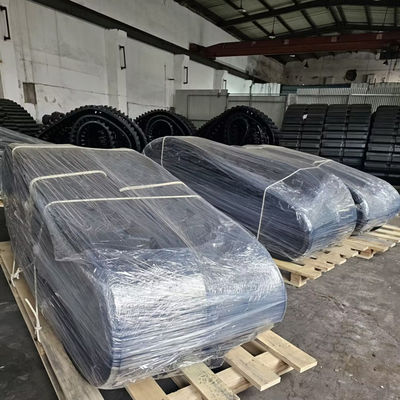 Extreme Duty Paver đường ray 457x152.4x57 cho Cedarapids CR561 CR562 CR662 Smooth Tread